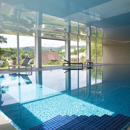 Am Fang Hotell 4*